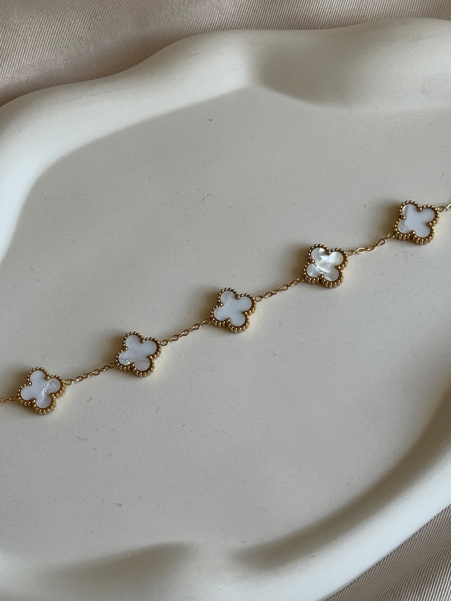 Armband CLASSY CLOVER SMALL | PEARL