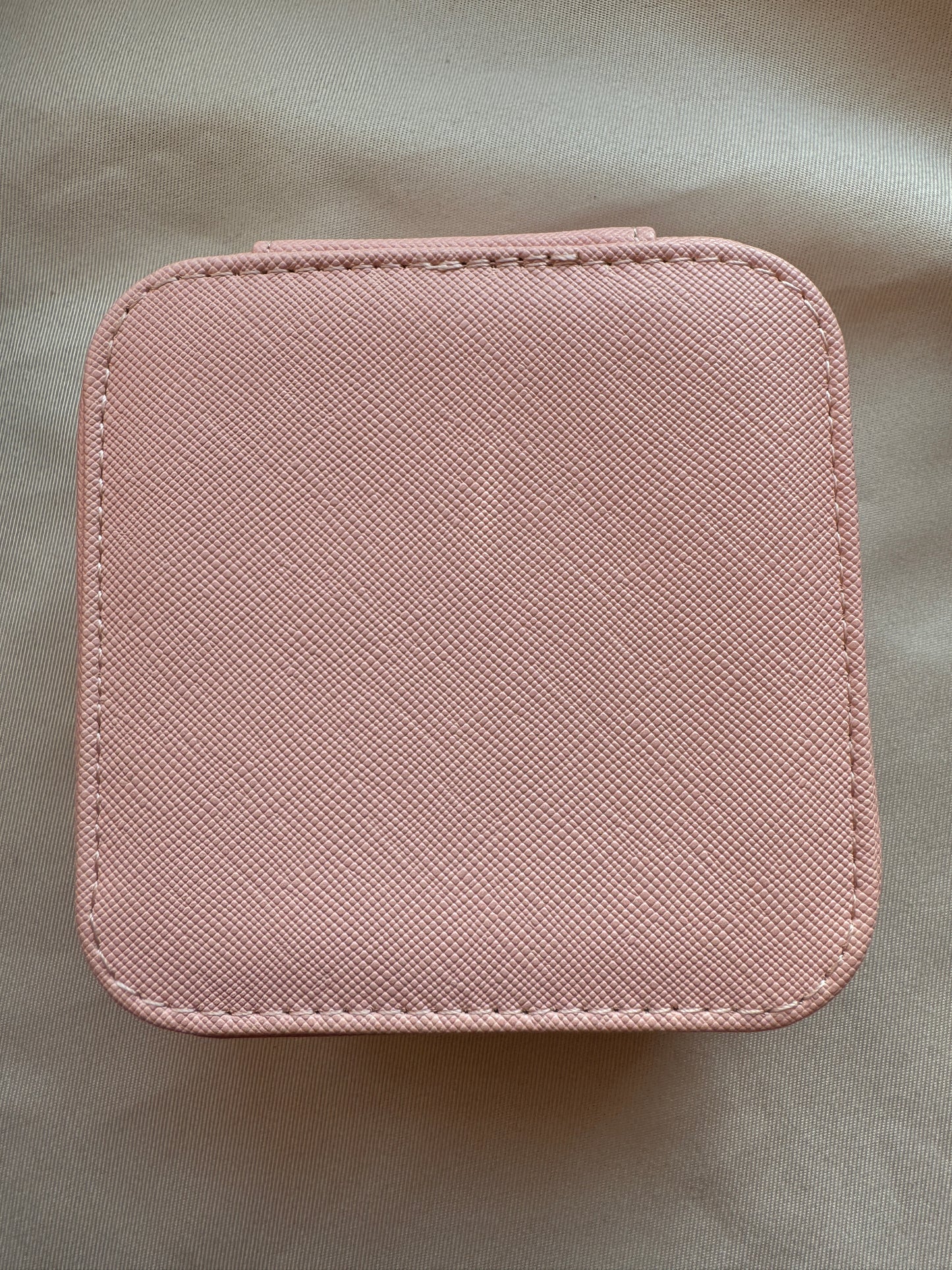 Travel Essentials | SCHMUCKBOX