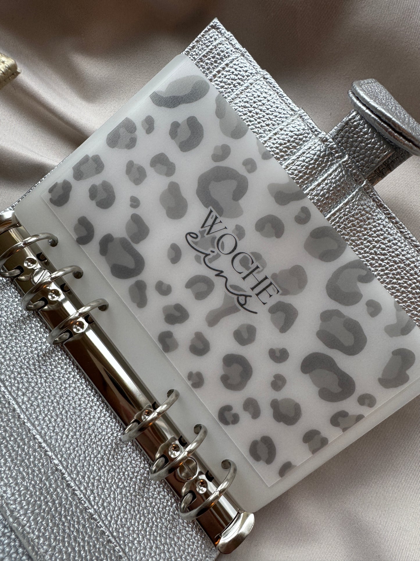 LEO EDITION personalisierte HANDMADE Umschläge A6 Milky | GREY LEO
