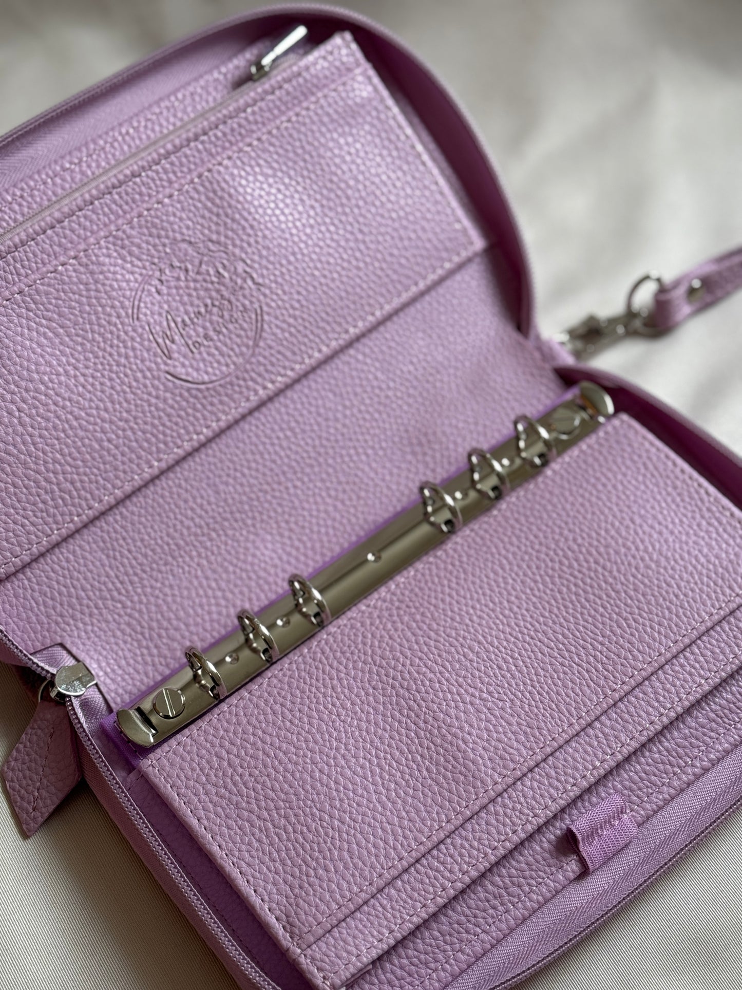 A6 Luxury Zip Binder
