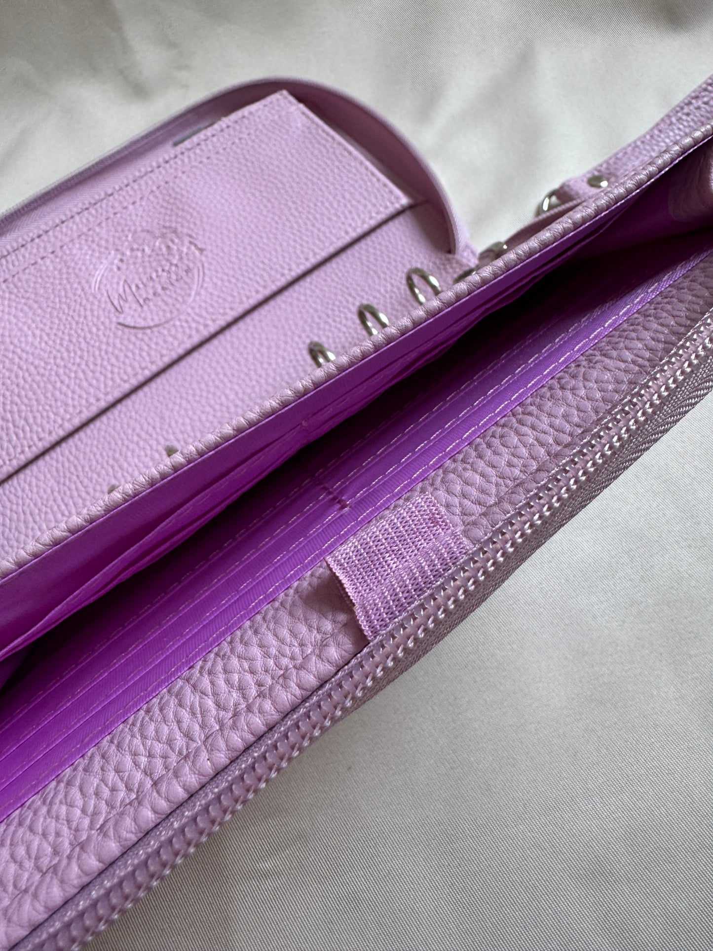 A6 Luxury Zip Binder