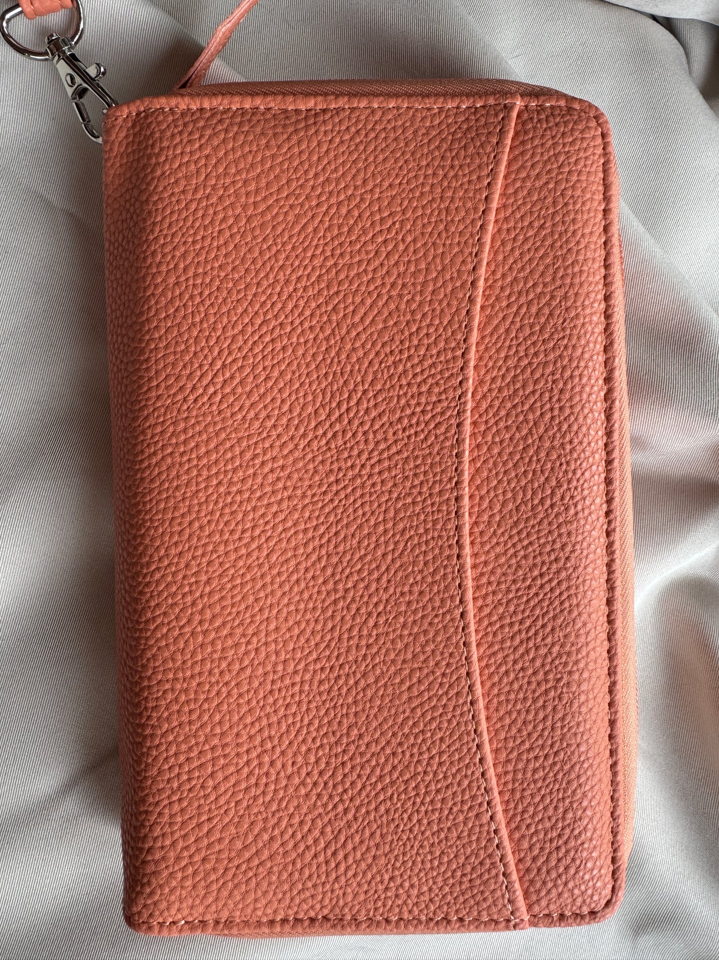 A6 Luxury Zip Binder