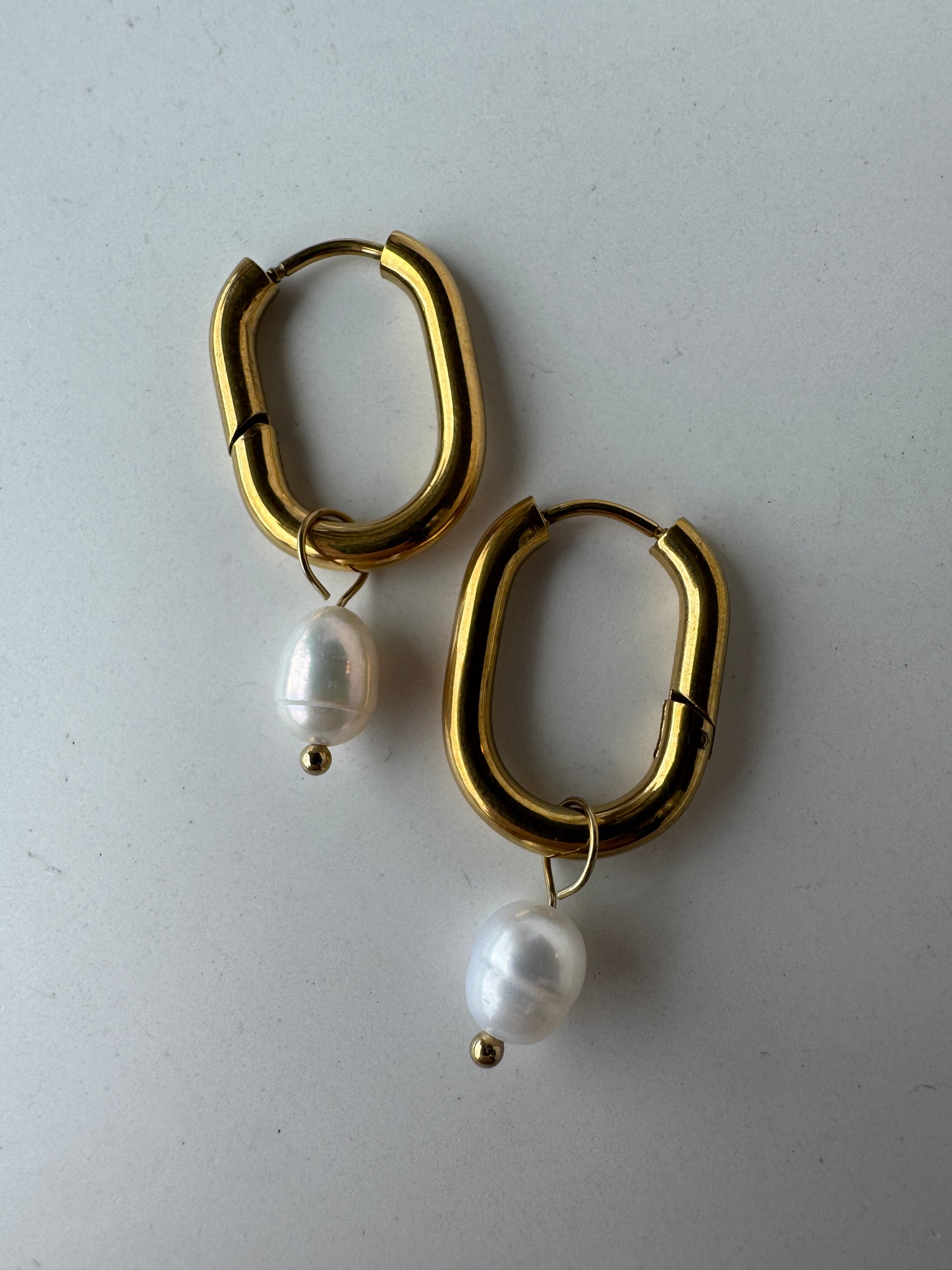 Ohrringe PEARL CREOLE | GOLD