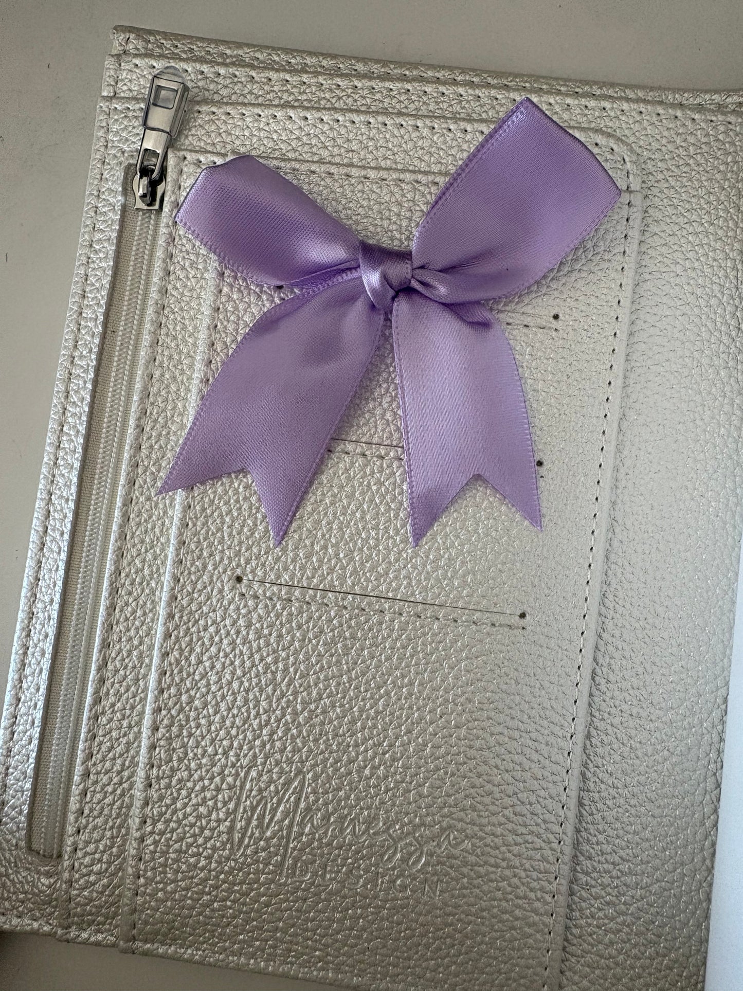 DECORATION BOWS "SILKY GLOW" | ohne Klammer